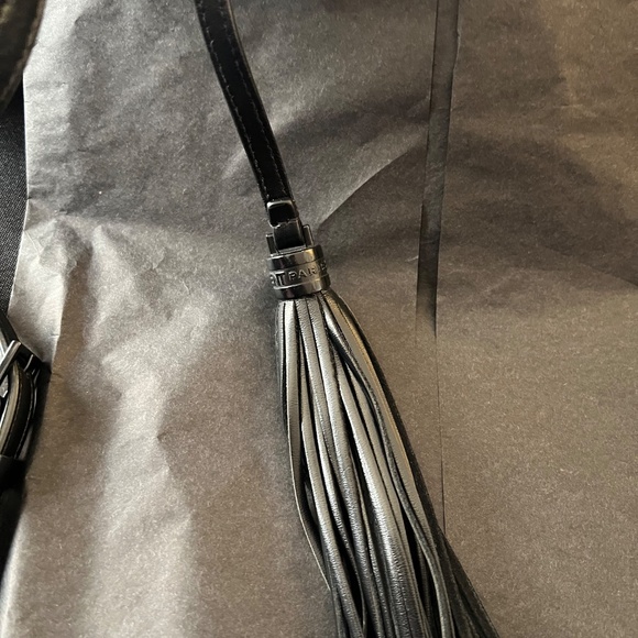 YSL All Black Lou Camera Bag - Like New with back pocket - Picture 9 of 16